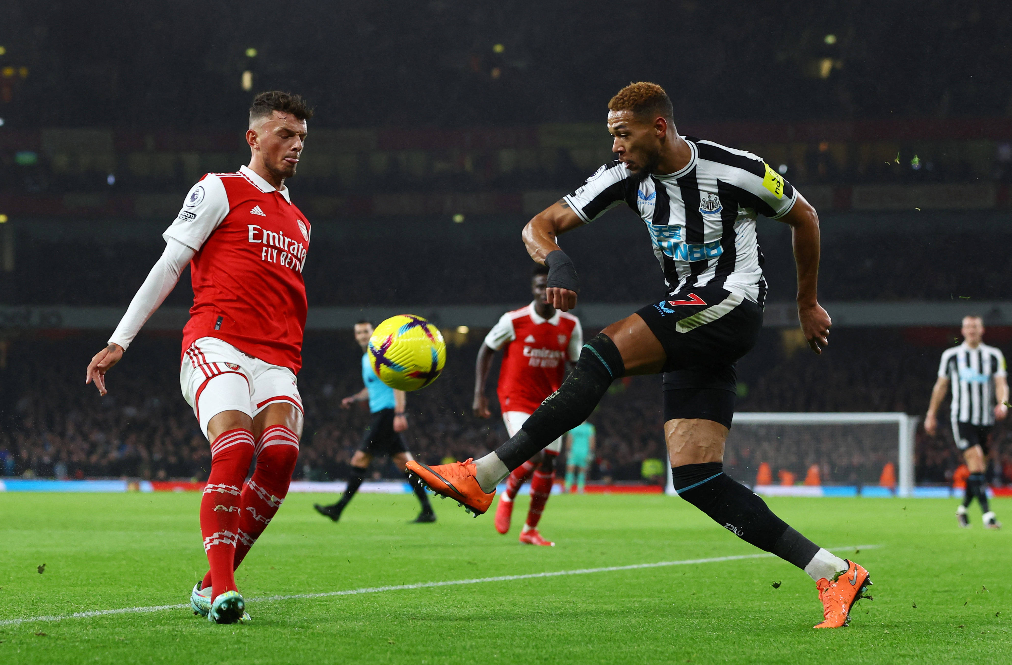 今夜拜仁慕尼黑备战西甲布莱顿清晨遗憾出局，纽卡斯尔防线松动备战CBA常规赛直接炸裂的简单介绍